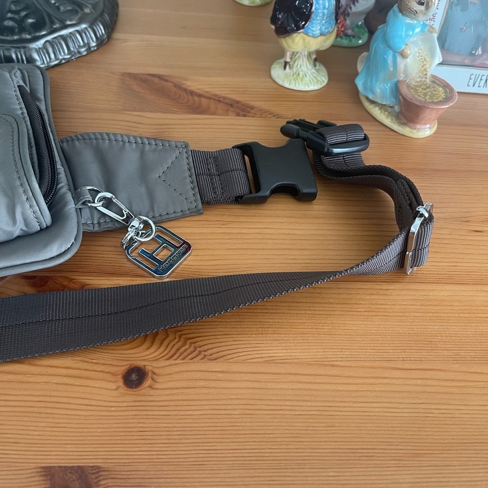 Hedgren Gray Messenger Bag - Picture 6 of 9